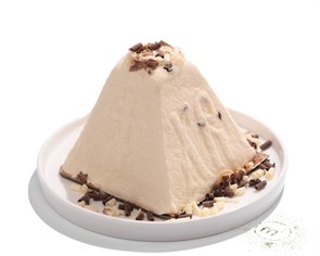 {{photo.Alt || photo.Description || 'Пасха Творожная из органического творога, с шоколадной крошкой, Ферма М2, 400 г'}}